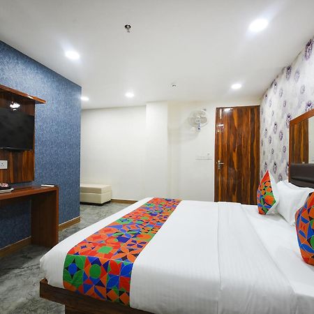 Fabhotel Mona Continental - Nr Laxmi Nagar It Hub New Delhi Luaran gambar