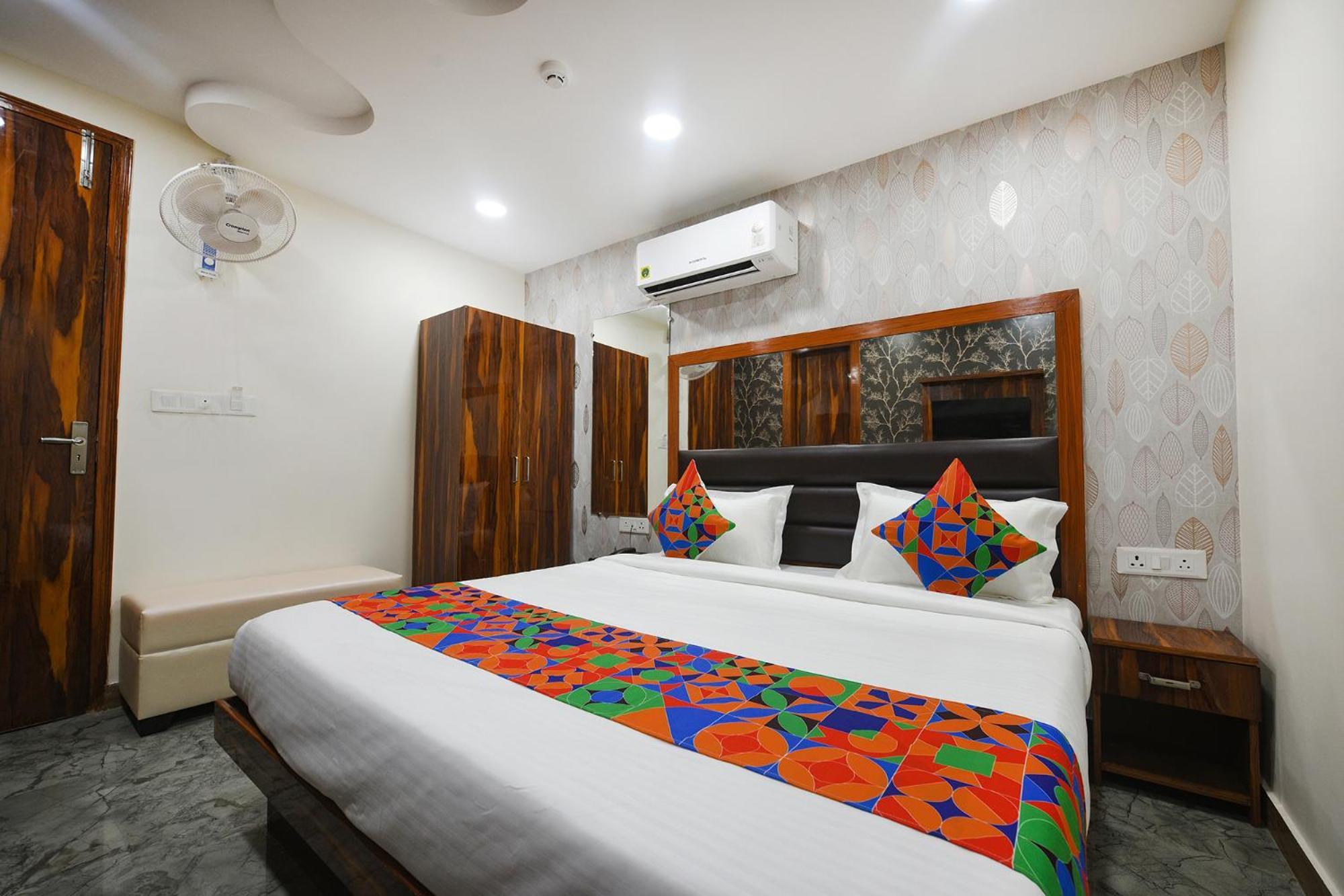 Fabhotel Mona Continental - Nr Laxmi Nagar It Hub New Delhi Luaran gambar