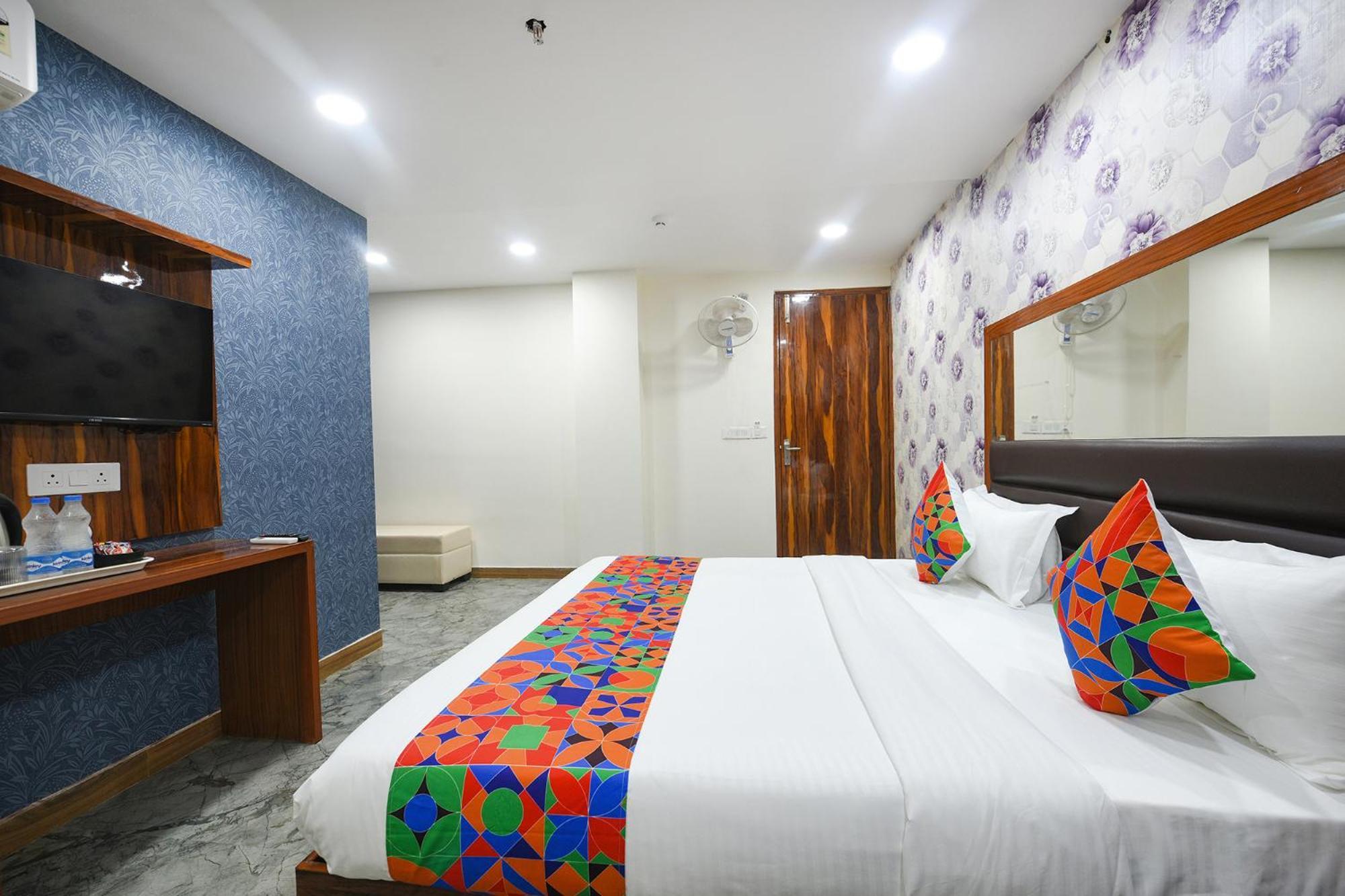 Fabhotel Mona Continental - Nr Laxmi Nagar It Hub New Delhi Luaran gambar