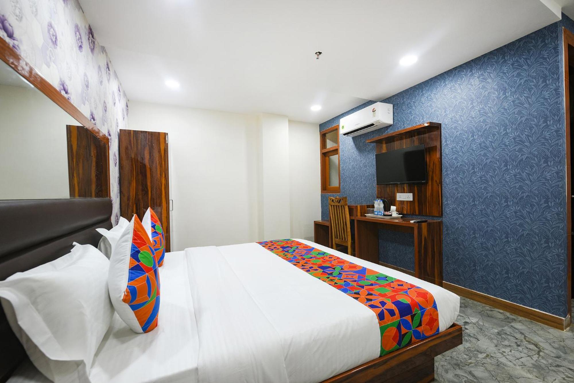 Fabhotel Mona Continental - Nr Laxmi Nagar It Hub New Delhi Luaran gambar