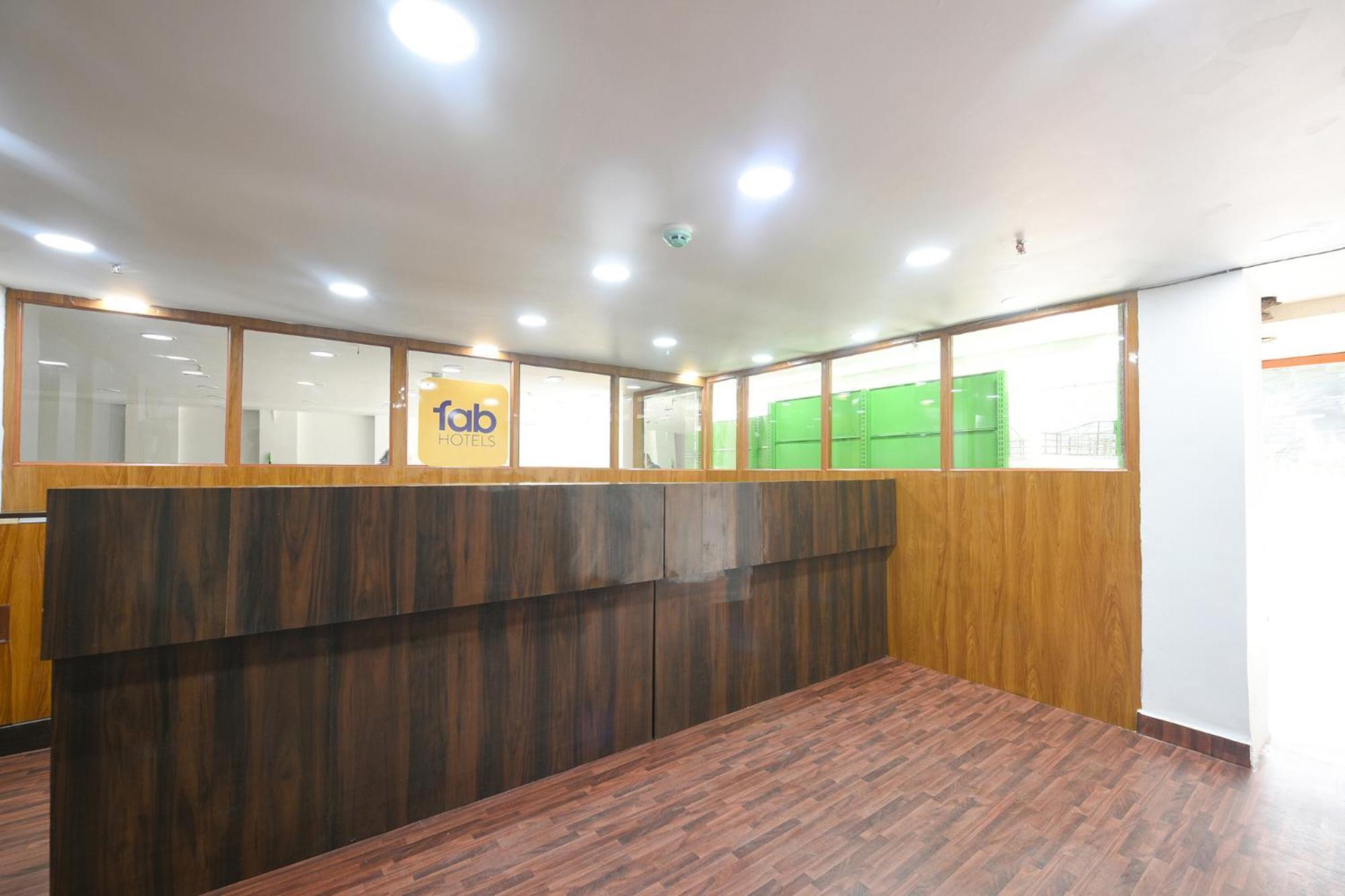 Fabhotel Mona Continental - Nr Laxmi Nagar It Hub New Delhi Luaran gambar
