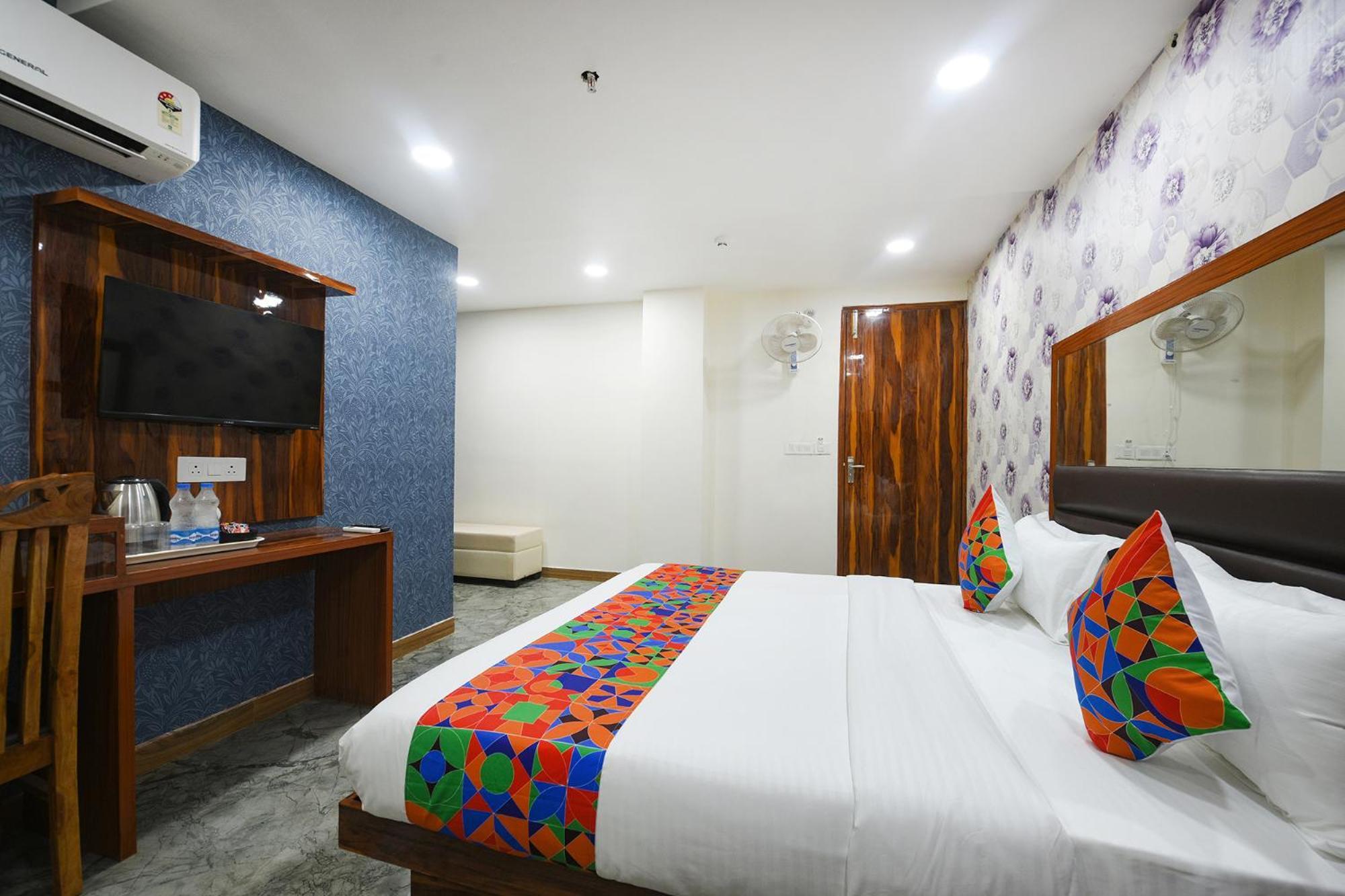 Fabhotel Mona Continental - Nr Laxmi Nagar It Hub New Delhi Luaran gambar